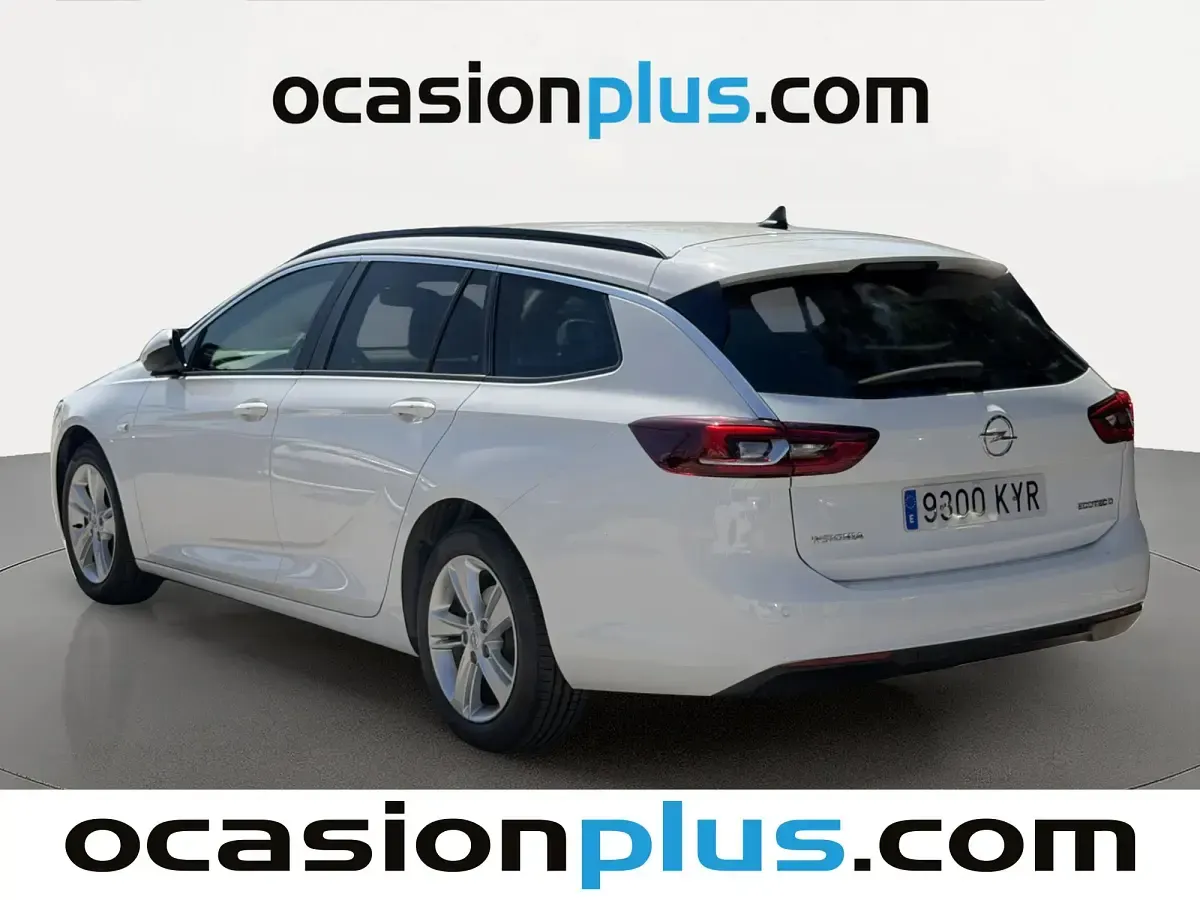 Usado Opel Insignia Selective 110 CV (80 kW) 2019 Blanco Monovolumen