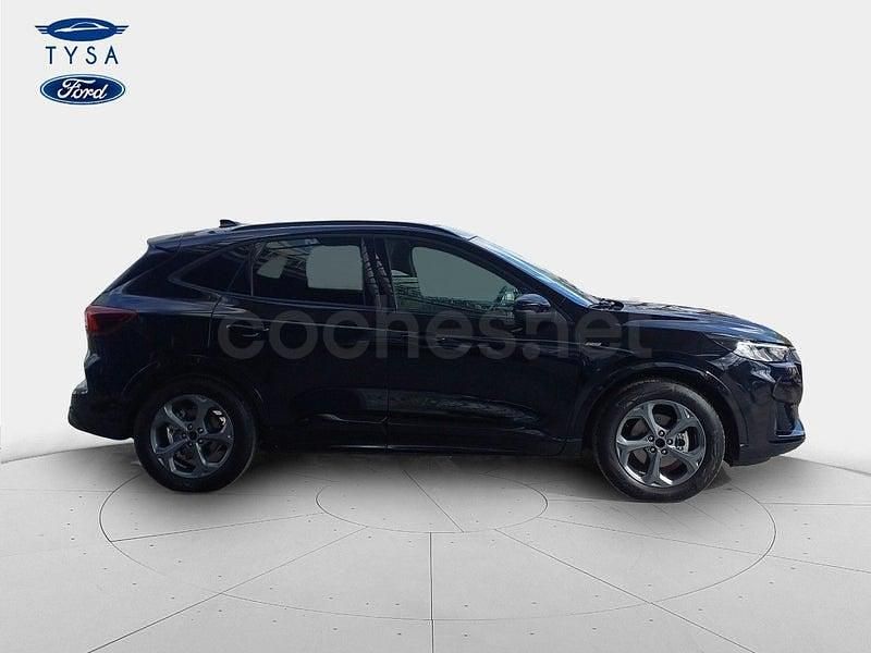 Usado Ford Kuga ST-Line 180 CV (132 kW) 2024 Negro SUV