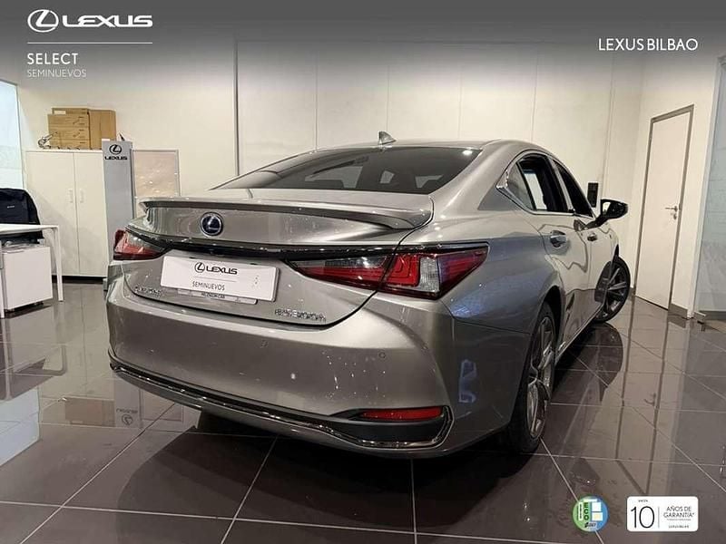 Usado Lexus ES300 Sport Line 218 CV (160 kW) 2020 Plateado Berlina