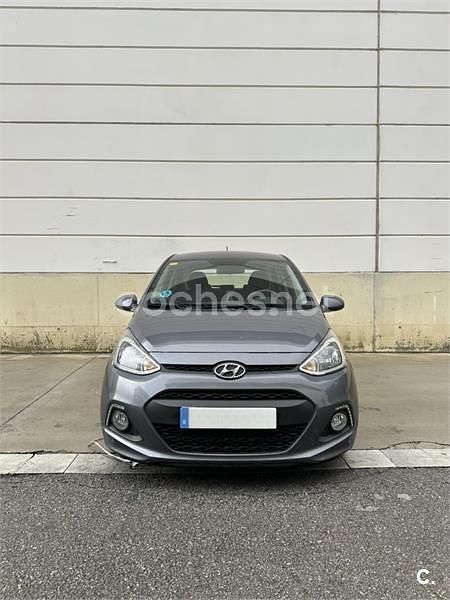 Usado Hyundai i10 66 CV (48 kW) 2015 Negro Utilitario