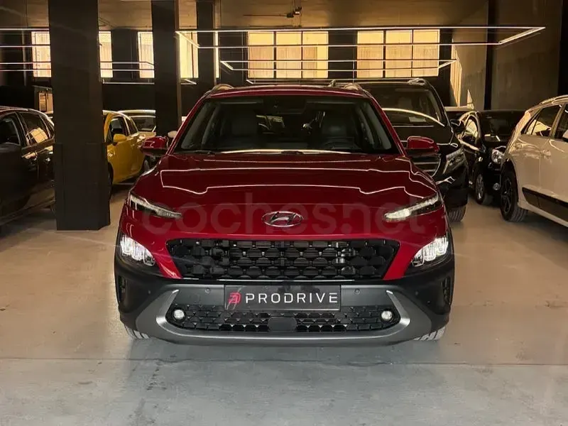 Usado Hyundai Kona Style 141 CV (103 kW) 2022 Rojo SUV