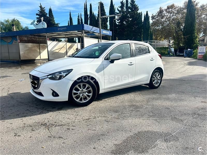 Blanco Usado 2016 Mazda 2 Style Berlina | 9350 € (Buen precio) - Imagen 1/4