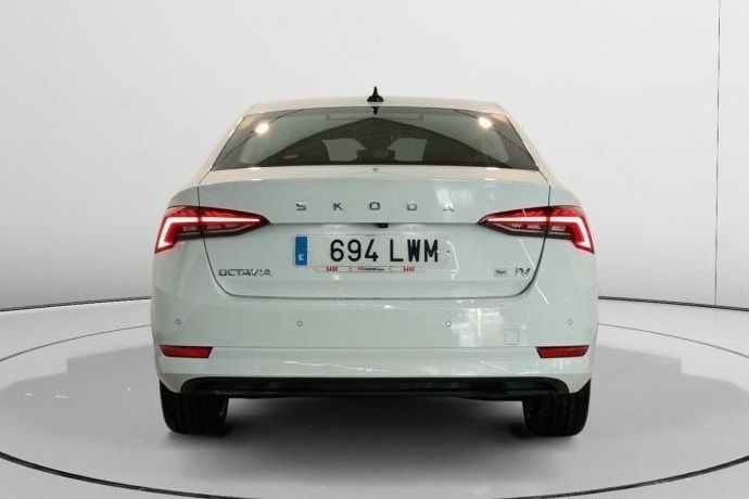 Usado Skoda Octavia Ambition 204 CV (150 kW) 2022