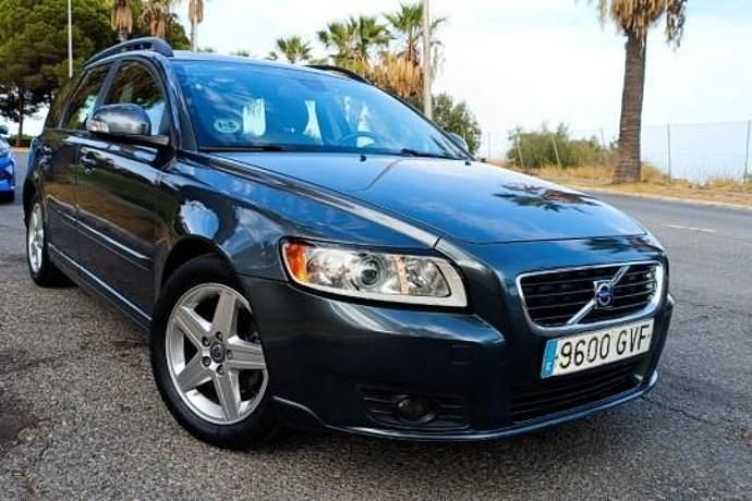 Usado 2010 Volvo V50 Momentum Familiar | 5500 € - Imagen 1/4