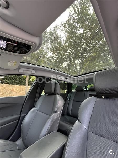 Usado Peugeot 508 SW Allure 150 CV (110 kW) 2015 Negro Familiar