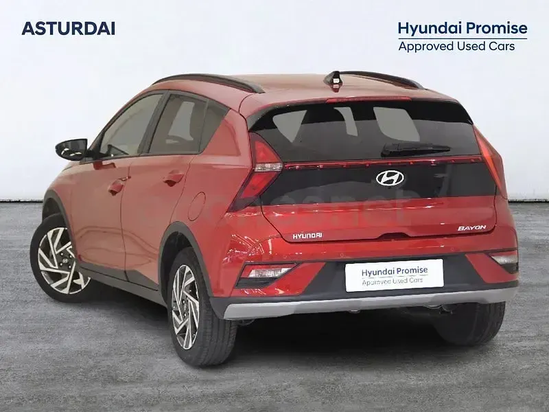 Usado Hyundai Bayon 79 CV (58 kW) 2025 Granate SUV