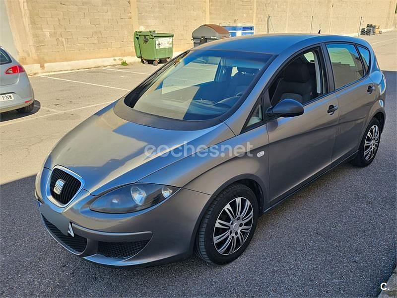 Occasion Seat Altea Sport 102 PK (75 kW) 2004 Grijs MPV