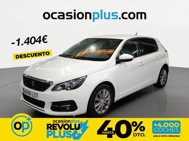 Usado Peugeot 308 Allure 130 CV (95 kW) 2021 Blanco