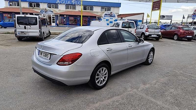 Usado Mercedes C180 116 CV (85 kW) 2017 Plateado Berlina