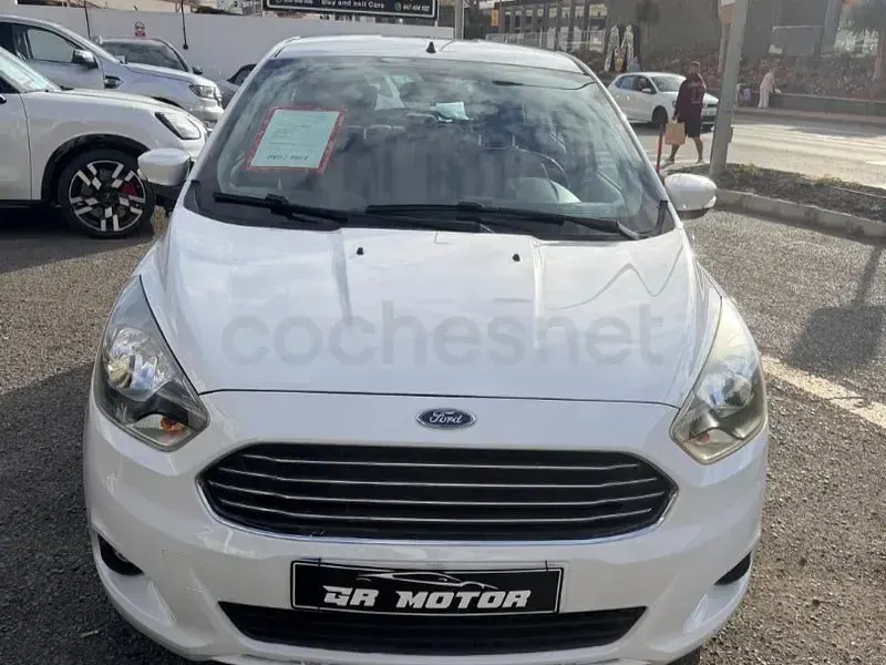Usado Ford Ka Plus Ultimate 85 CV (62 kW) 2016 Blanco Utilitario