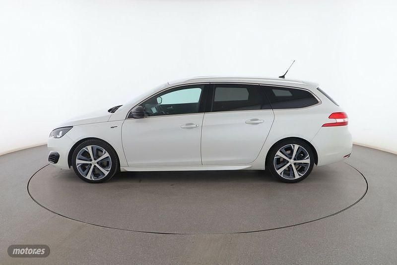 Usado Peugeot 308 GT 205 CV (150 kW) 2017 Blanco Familiar