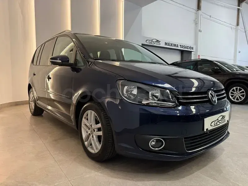 Usado VW Touran Edition 105 CV (77 kW) 2012 Azul Monovolumen
