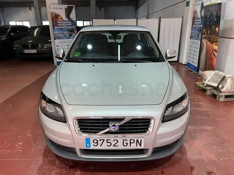 Usado Volvo C30 Kinetic 125 CV (91 kW) 2009 Gris / plata Utilitario