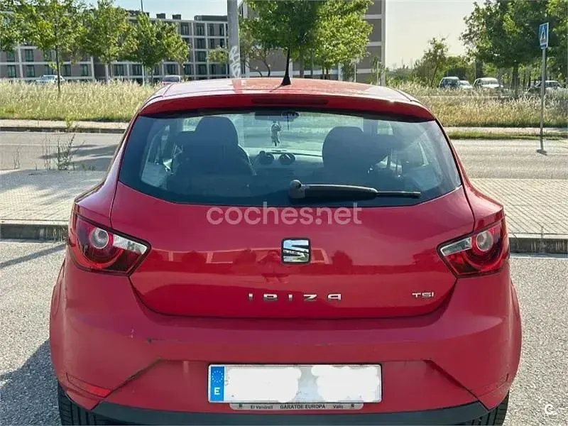 Usado Seat Ibiza SC I-Tech 85 CV (62 kW) 2014 Rojo Utilitario