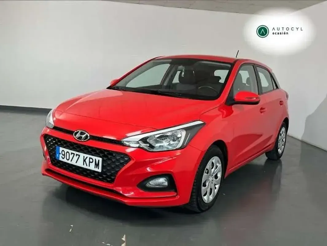 Usado Hyundai i20 99 CV (72 kW) 2018 Rojo Utilitario