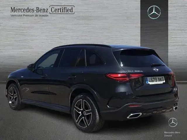 Usado Mercedes GLC300e 333 CV (244 kW) 2025 Gris grafito