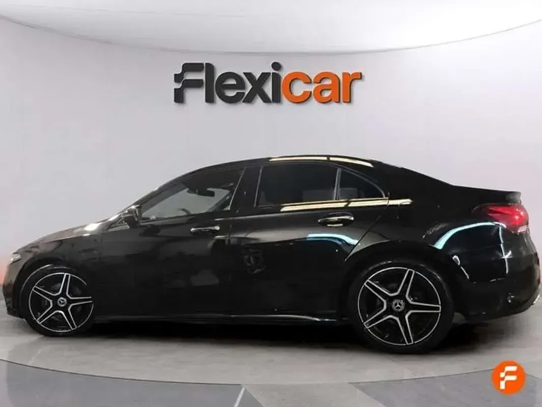 Begagnad Mercedes A200 150 HK (110 kW) 2022 Svart Sedan