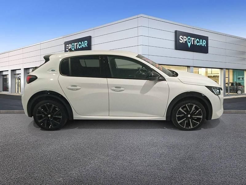 Usado Peugeot e-208 GT 100 kW (136 CV) 2024 Blanco Utilitario