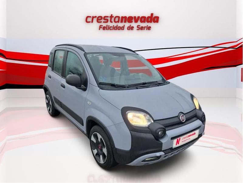 Usado Fiat Panda Cross Cross 71 CV (52 kW) 2022 Utilitario
