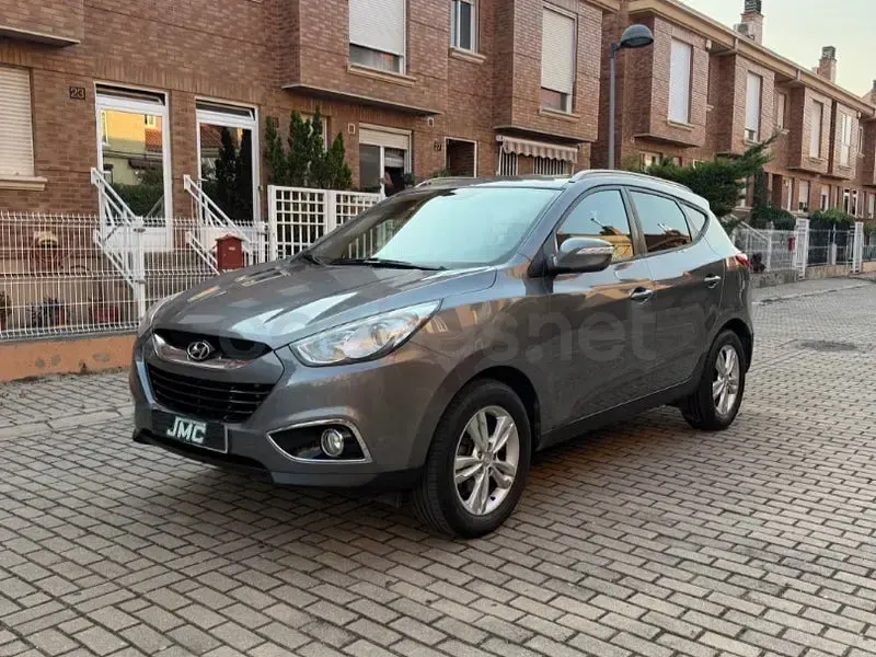 Usado Hyundai ix35 115 CV (84 kW) 2013 Gris / plata SUV