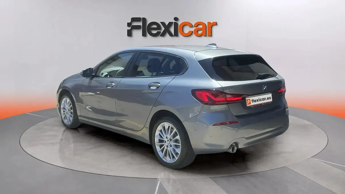 Usado BMW 118 136 CV (100 kW) 2022 Gris Utilitario