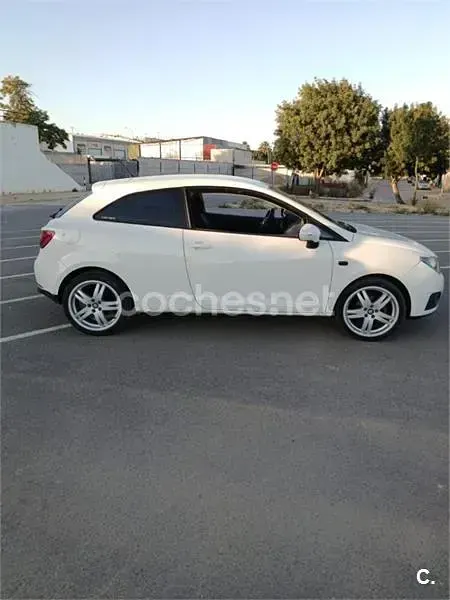 Usado Seat Ibiza SC 60 CV (44 kW) 2011 Blanco Utilitario