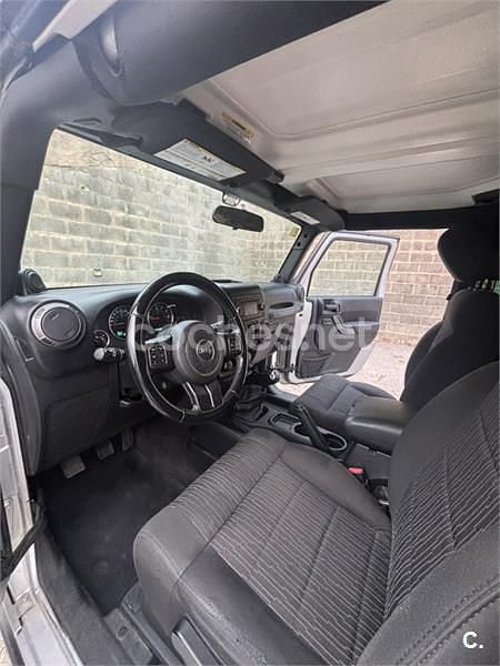 Usado Jeep Wrangler Sport 200 CV (147 kW) 2012 Gris / plata SUV