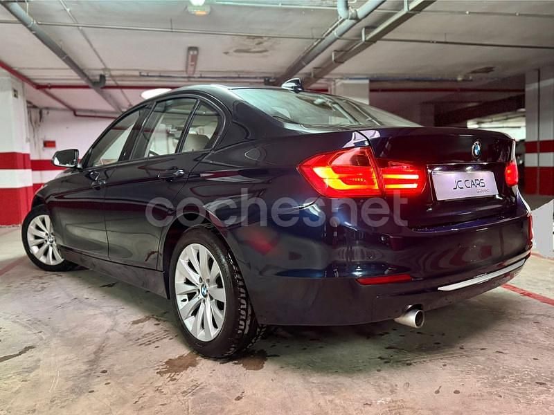 Usado BMW 318 Luxury Line 143 CV (105 kW) 2012 Azul Berlina