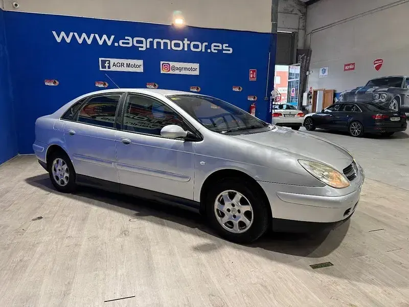 Usado Citroën C5 Exclusive 110 CV (80 kW) 2003 Gris / plata Berlina