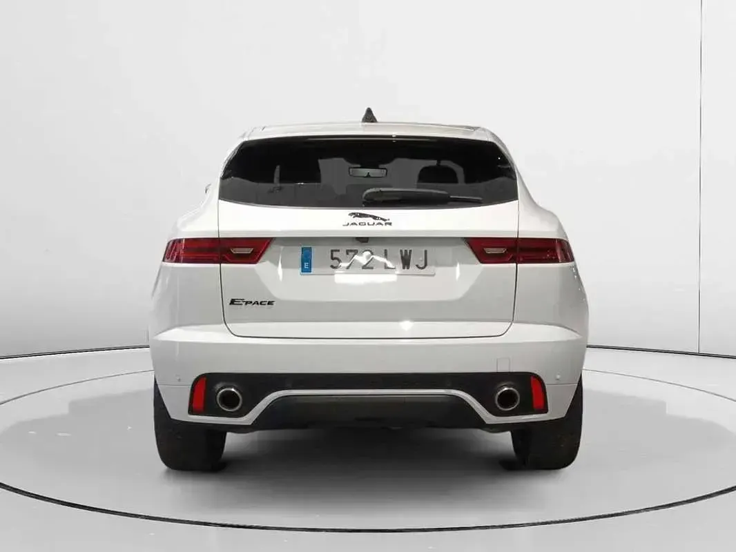 Usado Jaguar E-Pace R-Dynamic 250 CV (183 kW) 2022 Blanco SUV
