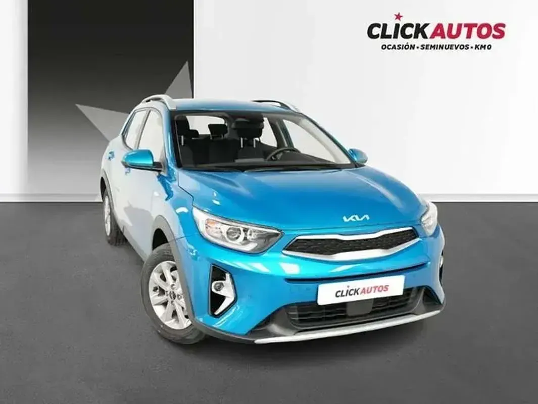 Usado Kia Stonic Active 79 CV (58 kW) 2025 Azul SUV