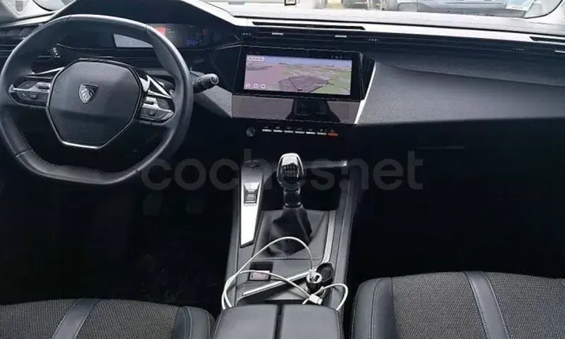Usado Peugeot 308 SW Allure 130 CV (95 kW) 2023 Negro Familiar