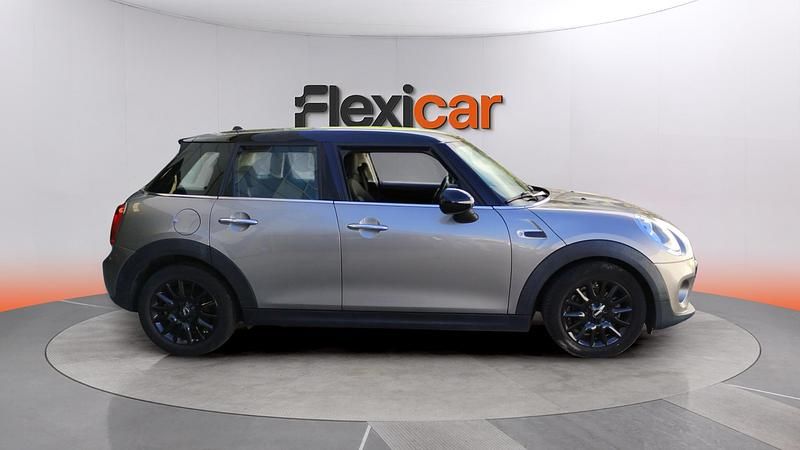 Usado Mini Cooper Clubman 136 CV (100 kW) 2018 Marrón Familiar