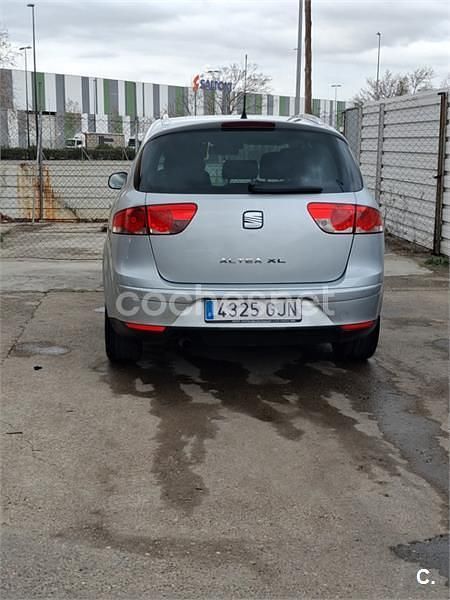 Usado Seat Altea XL 105 CV (77 kW) 2008 Gris / plata Monovolumen