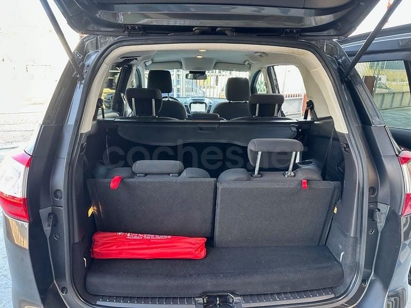 Usado Ford Grand C-Max Titanium 120 CV (88 kW) 2017 Gris / plata Monovolumen