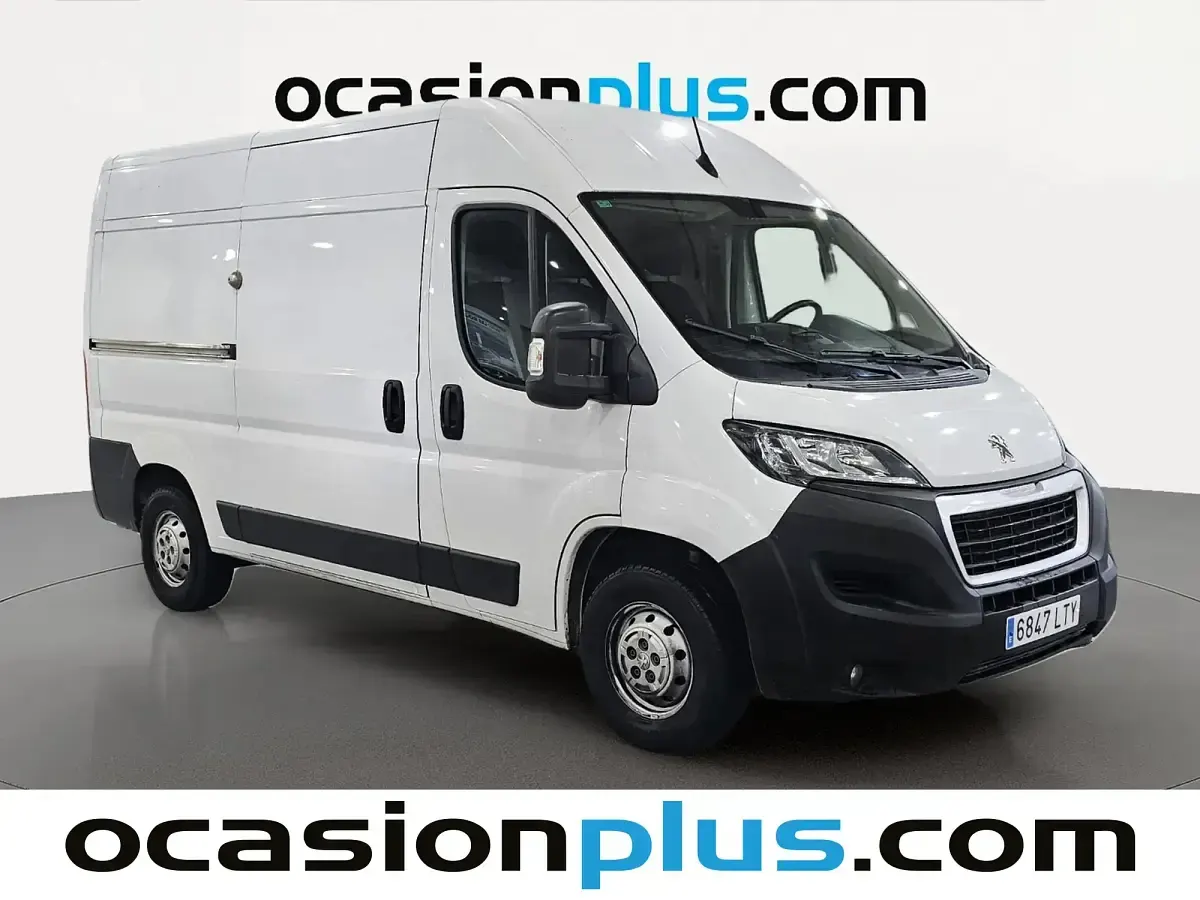 Usado Peugeot Boxer S 140 CV (102 kW) 2021 Blanco Van