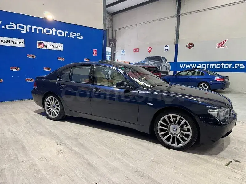 Usado BMW 745 333 CV (244 kW) 2005 Azul Berlina