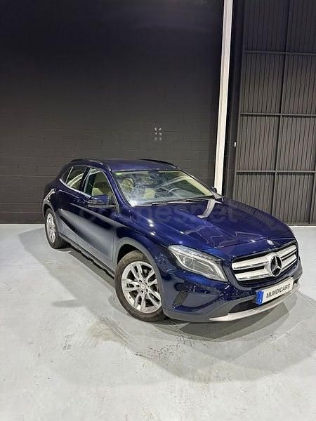 Usado Mercedes GLA200 Style 136 CV (100 kW) 2017 Azul SUV