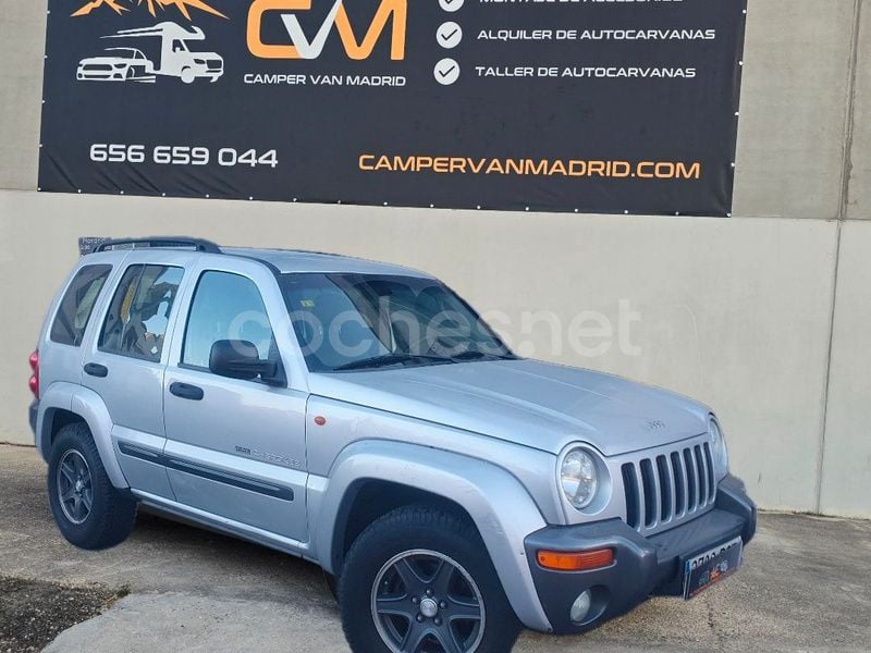 Gris / plata Usado 2005 Jeep Cherokee Sport SUV | 7300 € (Caro) - Imagen 1/4
