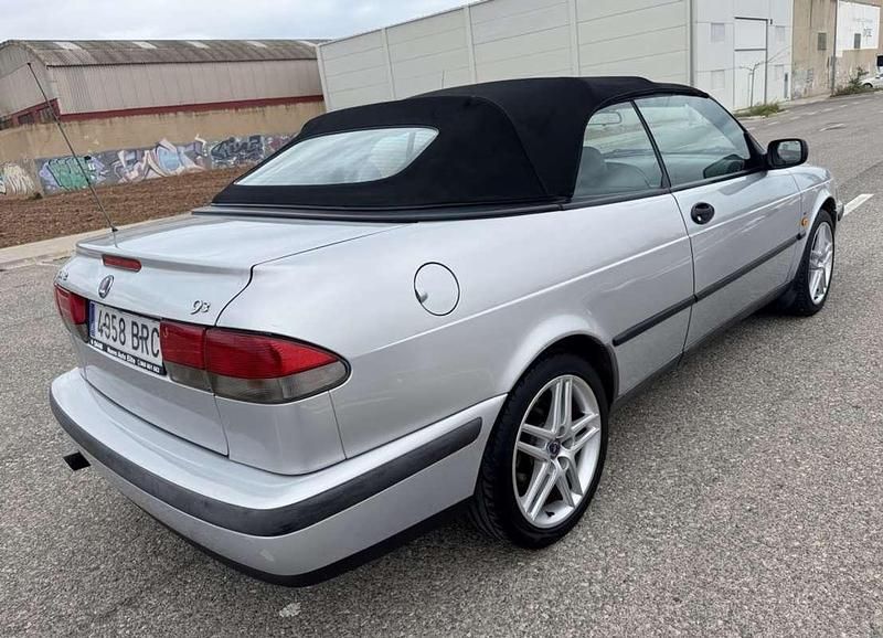 Usado Saab 9-3 Cabriolet 150 CV (110 kW) 1998 Plateado Descapotable
