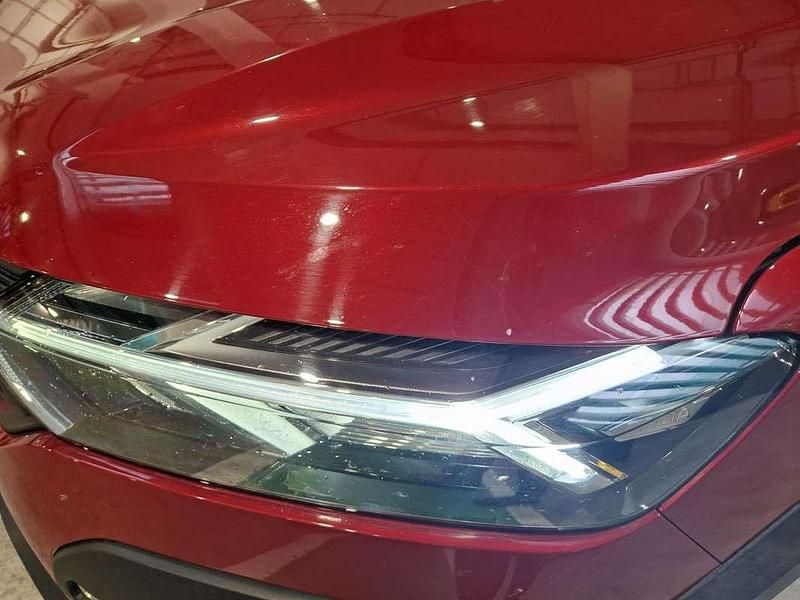 Usado Dacia Sandero Comfort 91 CV (66 kW) 2021 Rojo Berlina