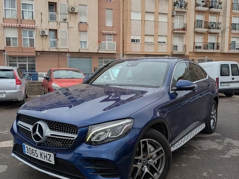 Usado Mercedes GLC250 211 CV (155 kW) 2018 Azul Coupe