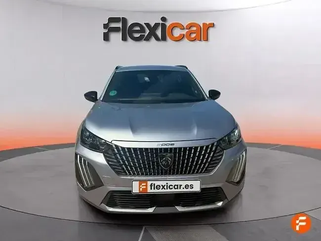 Usado Peugeot 2008 Allure 100 CV (73 kW) 2025 Gris SUV