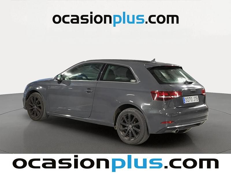 Usado Audi A3 Design 110 CV (80 kW) 2016 Gris Utilitario