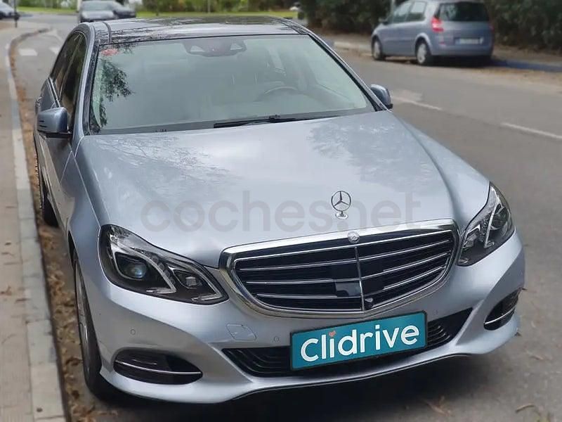 Usado Mercedes E300 231 CV (169 kW) 2013 Gris / plata Berlina