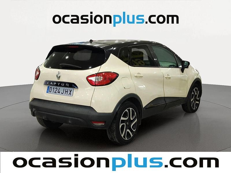 Usado Renault Captur Zen 90 HP (66 kW) 2015 Bege SUV