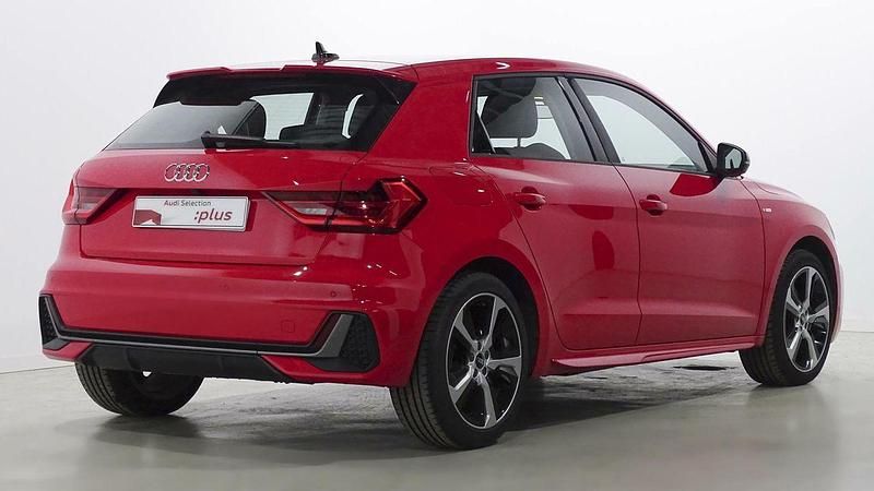 Usado Audi A1 Sportback 110 CV (80 kW) 2022 Rojo Utilitario