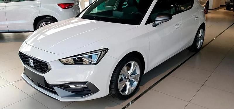 Nuevo Seat Leon FR 150 CV (110 kW) 2026 Blanco nevada Berlina