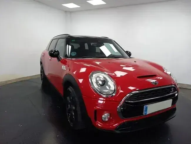 Usado Mini Cooper S Clubman 192 CV (141 kW) 2017 Rojo Familiar