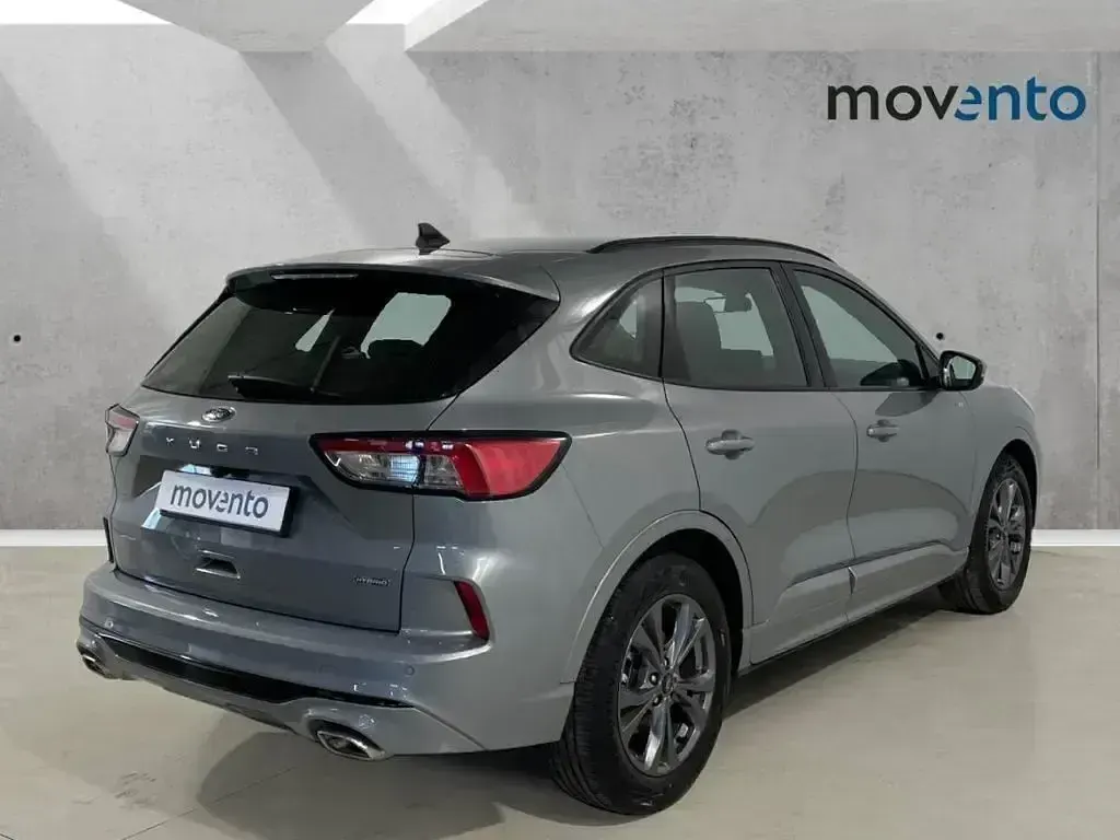 Usado Ford Kuga ST-Line 190 HP (139 kW) 2023 Cinzento SUV